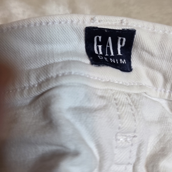 GAP Women's White Ankle Jeans - Picture 2 of 3